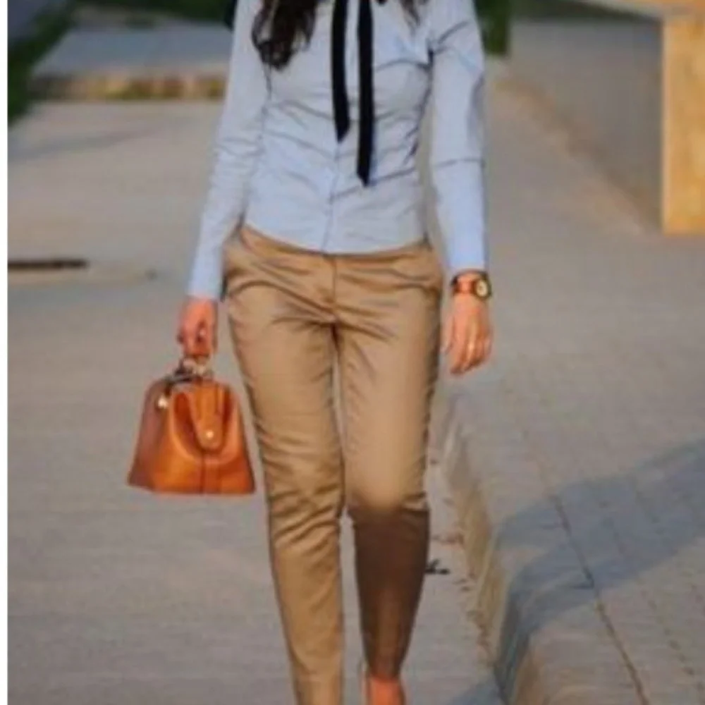 Cute harper old navy capris - Picture 2 of 5